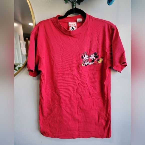 Disney Vintage Mickey INC. Mickey Mouse and Minnie Mouse Medium t-shirt - Picture 1 of 6